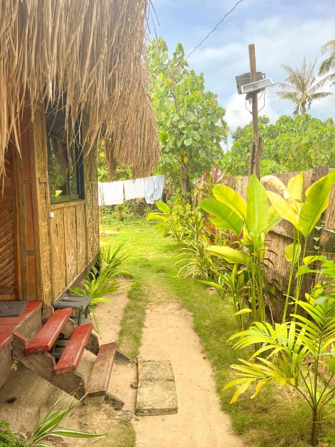 Siargao Tropic Hostel 卢纳将军城 外观 照片